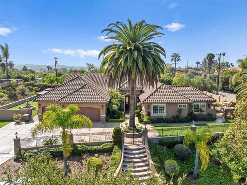 1003 Via Marco, Vista, CA, 92084-2665 | Card Image