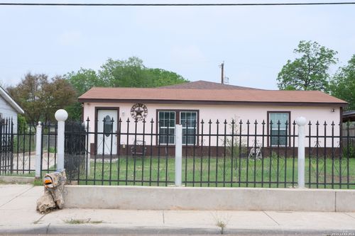 815 Brady Blvd, San Antonio, TX, 78207-7324 | Card Image