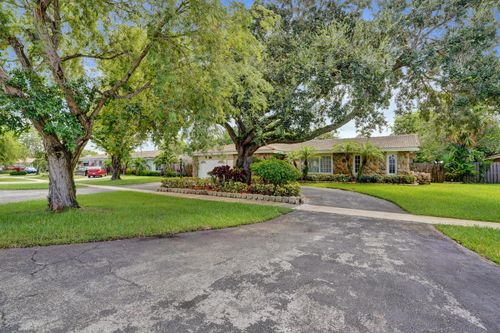 1040 Sw 75th Ave, Plantation, FL, 33317-3235 | Card Image