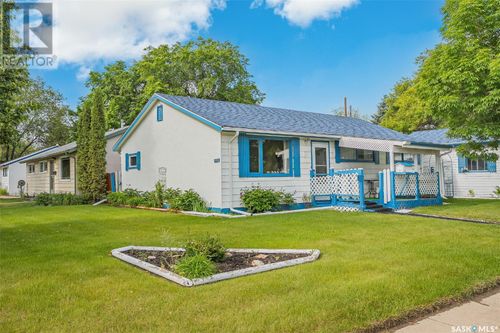 937 Av R N, Saskatoon, SK, S7L2Z4 | Card Image
