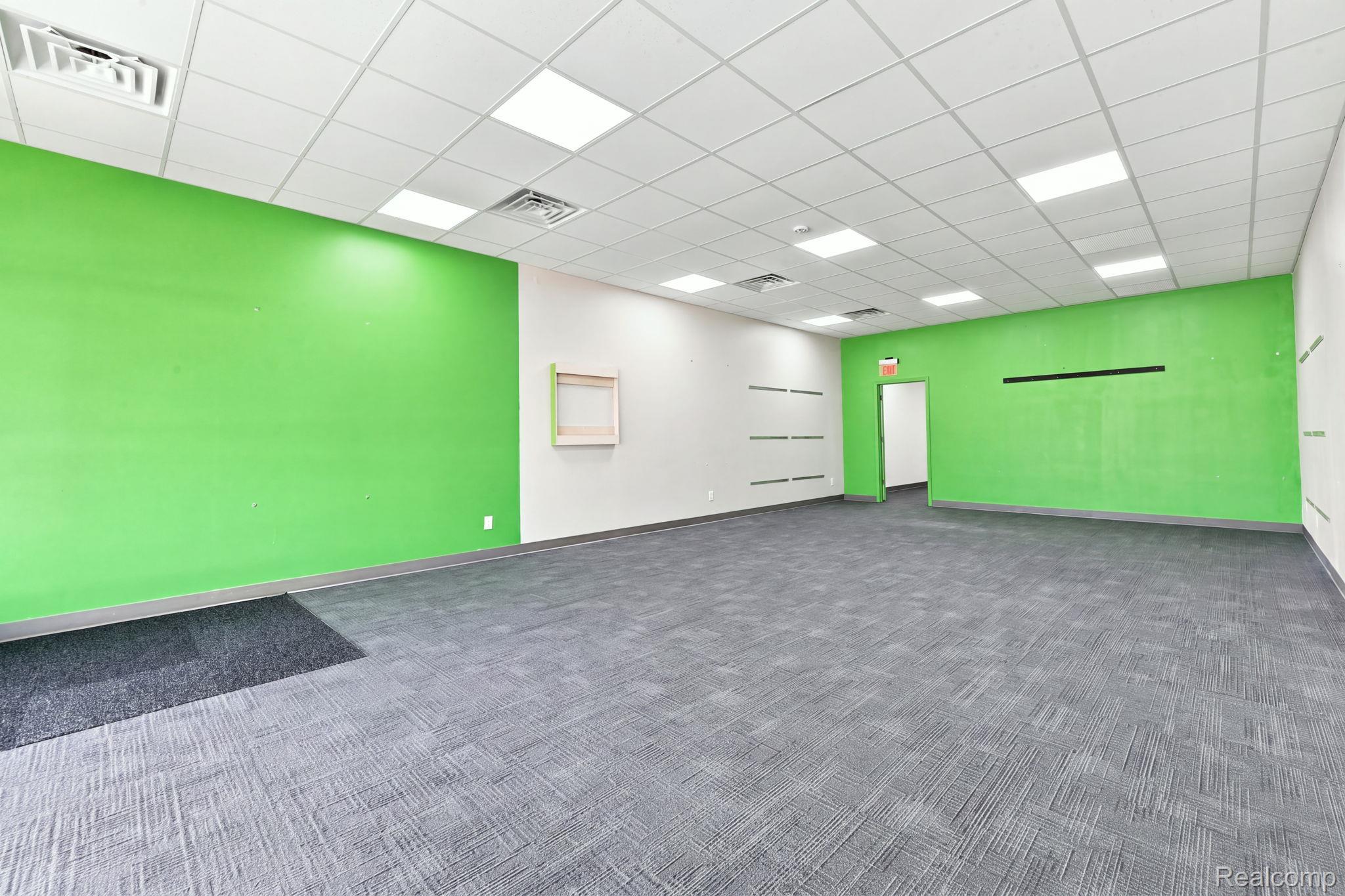 Commercial Lease in Taylor 5