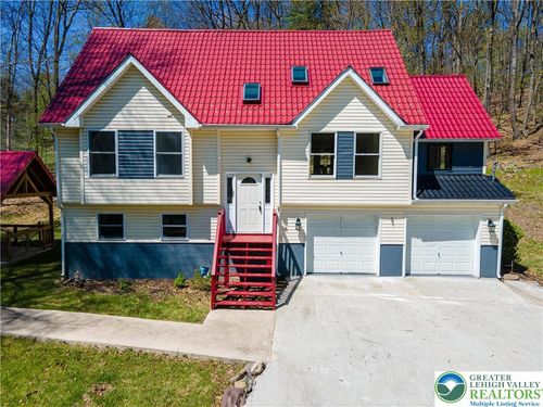 57 Lake Ln, East Stroudsburg, PA, 18301-8893 | Card Image