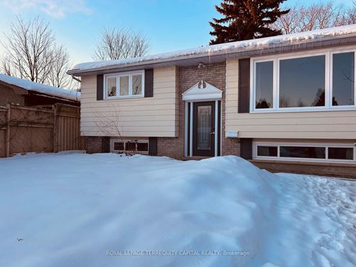 upper-38 Bernick Drive, Barrie, ON, L4M2V5 | Card Image