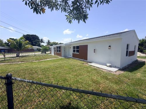 3-43 Williams Rd, West Park, FL, 33023-5265 | Card Image