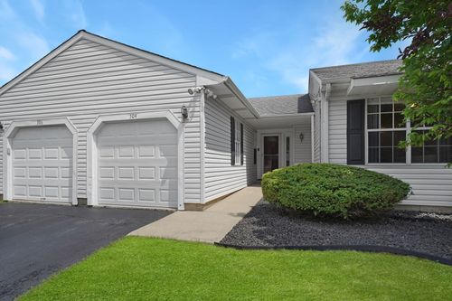 504 Lyon Dr, Buffalo Grove, IL, 60089-1045 | Card Image
