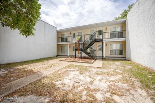 apt-18-3230 Cumberland Rd, Ocean Springs, MS, 39564-3214 | Card Image