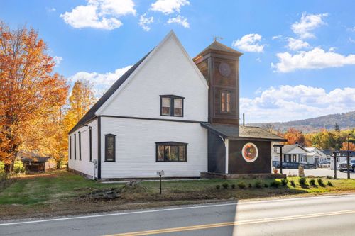 42 Maple St, Bethlehem, NH, 03574-4111 | Card Image