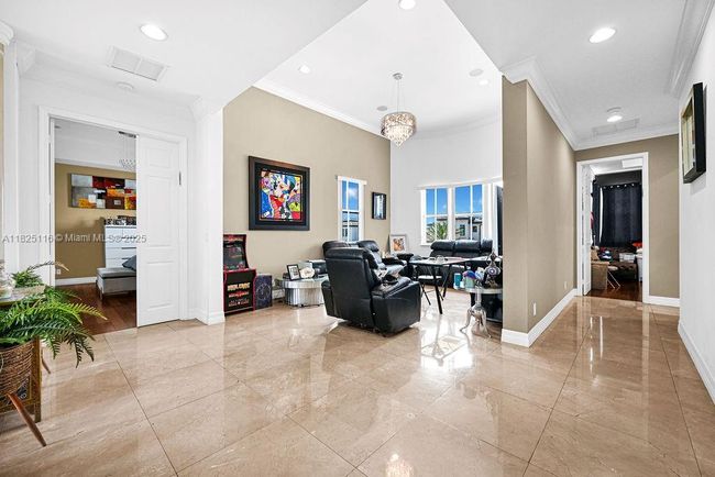 3521 Forest View Cir, House other with 5 bedrooms, 5 bathrooms and null parking in Fort Lauderdale FL | Image 37