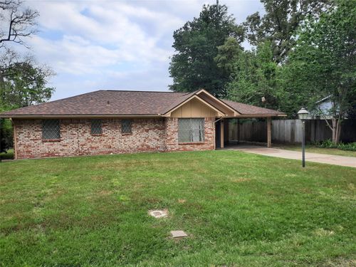 207 Shadow Oaks Dr, Conroe, TX, 77303-1740 | Card Image