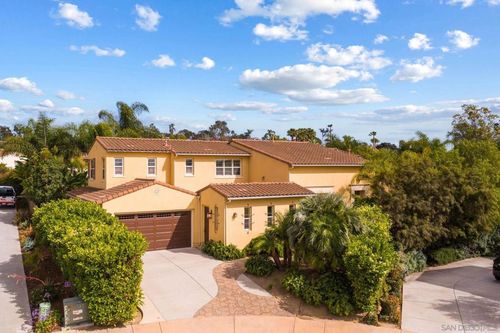 817 Dolphin Cir, Encinitas, CA, 92024-2243 | Card Image