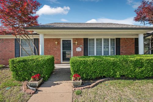 7912 E 53rd St, Tulsa, OK, 74145-7809 | Card Image