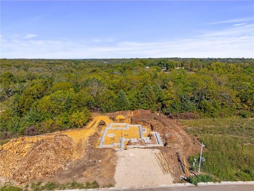 25198 W 141st Ter, Olathe, KS, 66061-7663 | Card Image