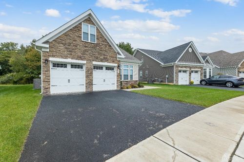 46 Samjan Circle, Robbinsville, NJ, 08520 | Card Image