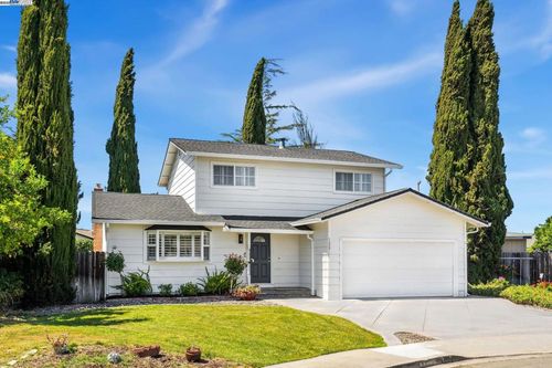7299 Elba Ct, Dublin, CA, 94568-2015 | Card Image