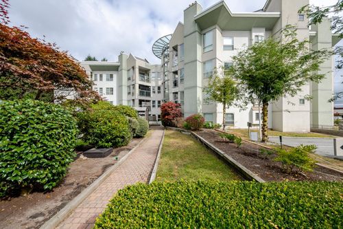 204-2585 Ware St, Abbotsford, BC, V2S3E2 | Card Image