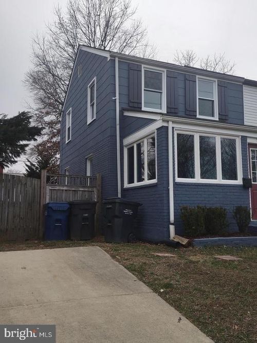 2709 Fort Dr, ALEXANDRIA, VA, 22303-1322 | Card Image
