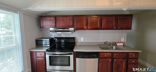 apt-11-154 Washington St, Norwich, CT, 06360-4212 | Card Image