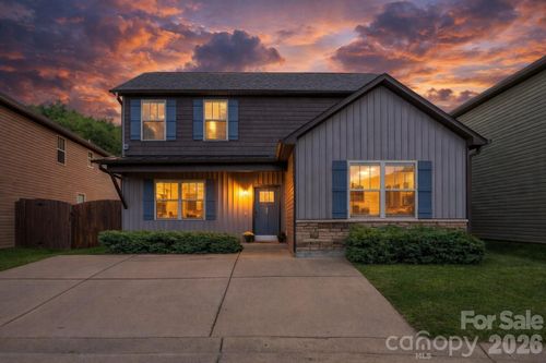 27 Mann Ln, Fletcher, NC, 28732-0329 | Card Image