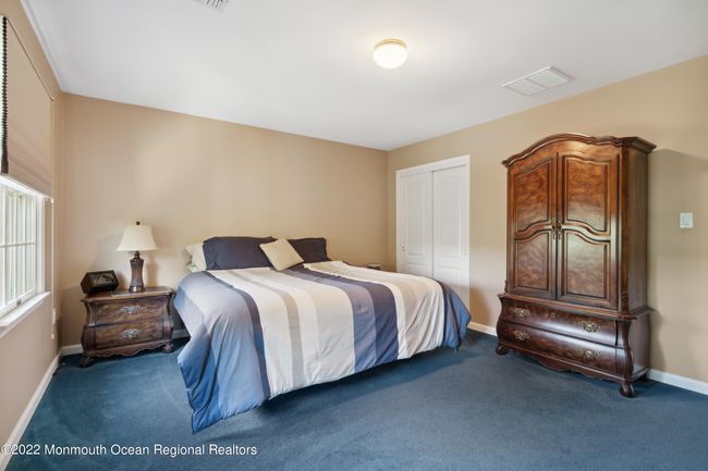 527 Apache Trl, House other with 5 bedrooms, 6 bathrooms and null parking in Morganville NJ | Image 15