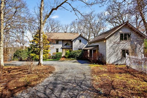 320 Long Pond Rd, Marstons Mills, MA, 02648-1368 | Card Image