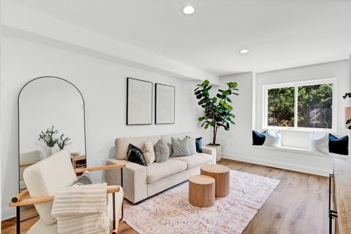 16-33 Main St, Meriden, CT, 06451-5178 | Card Image