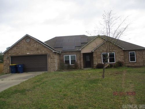 135 Harvick Cir, Cabot, AR, 72023-7107 | Card Image