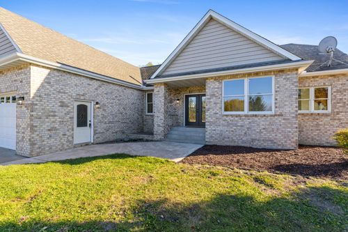 3731 Rush Lake Rd, Rush City, MN, 55069-2728 | Card Image