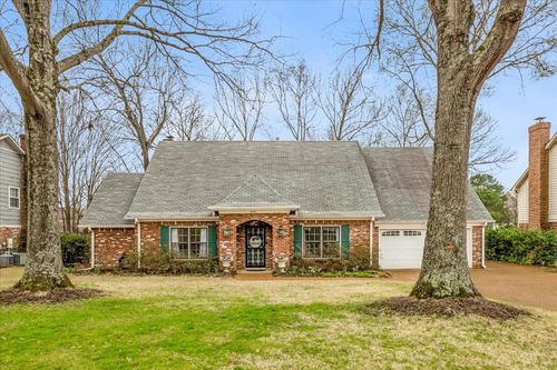 8193 Kimbrook Dr, Germantown, TN, 38138-2454 | Card Image