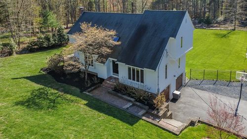 26 Bullard Ln, Millis, MA, 02054-1002 | Card Image
