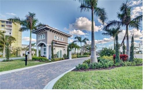 1422 Silk Oak Dr, Hollywood, FL, 33021-1409 | Card Image