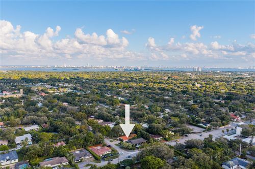 220 Ne 105th St, Miami Shores, FL, 33138-2020 | Card Image