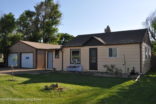 1103 2nd Ave W, Lemmon, SD, 57638-2223 | Card Image