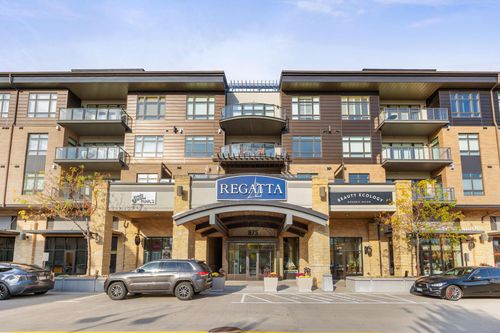 205-875 Lake Street N, Wayzata, MN, 55391 | Card Image