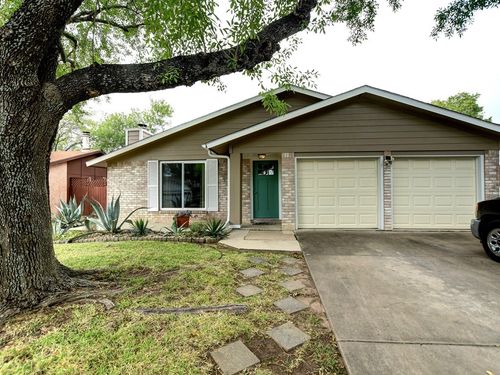 11108 Applewood Dr, Austin, TX, 78758-4204 | Card Image
