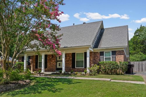 461 Dove Valley Rd, Collierville, TN, 38017-2140 | Card Image