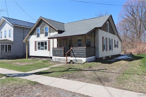 6095 N Main St, Sandy Creek, NY, 13145-2211 | Card Image