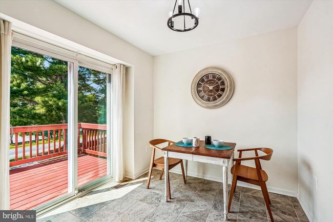 5521 Lakewhite Ct, Townhouse with 3 bedrooms, 4 bathrooms and null parking in FAIRFAX VA | Image 11