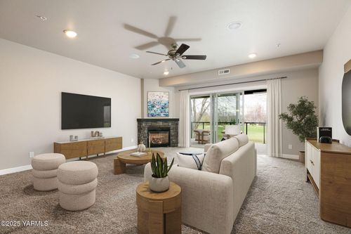 unit-202-8905 Occidental Rd, Yakima, WA, 98903-9816 | Card Image