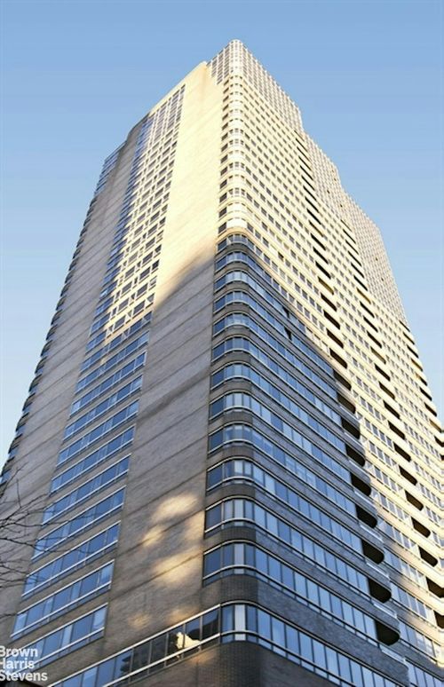 29d-530 E 76th St, New York, NY, 10021-3173 | Card Image