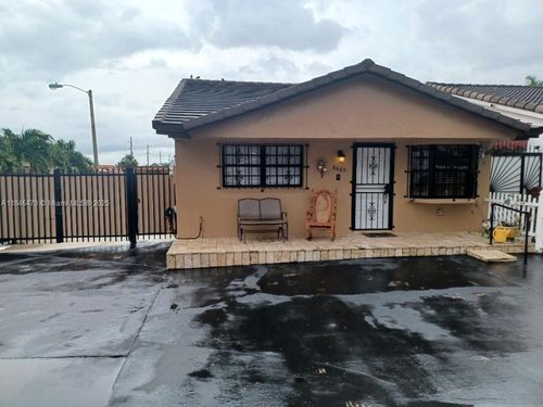 8889 Nw 115th St, Hialeah Gardens, FL, 33018-1934 | Card Image