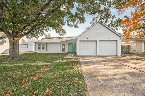 10119 Golden Meadow Dr, Houston, TX, 77064-4326 | Card Image