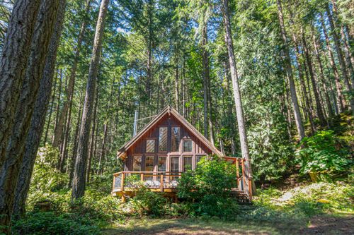 15140 Porlier Pass Rd, Galiano Island, BC, V0N1P0 | Card Image