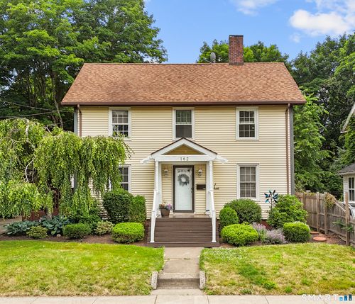 162 Newton St, Meriden, CT, 06450-4417 | Card Image