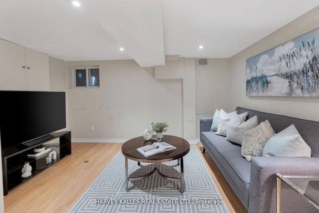 65 Tiverton Ave, House other with 3 bedrooms, 2 bathrooms and 2 parking in Toronto ON | Image 37
