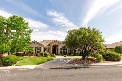 1099 W Broadstone Ct, Washington, UT, 84780-8498 | Card Image