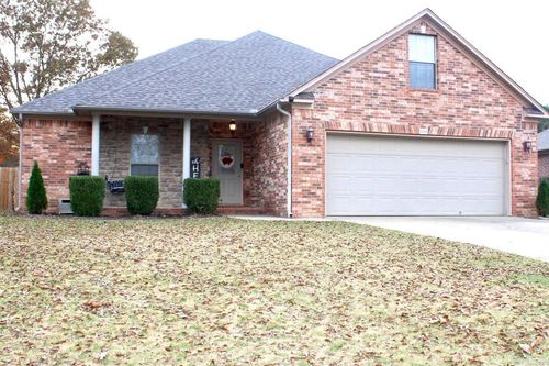 1015 Champions Dr, Conway, AR, 72034-8291 | Card Image