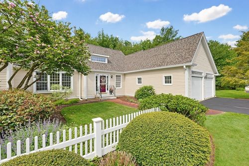 6-6 Trellis Cir, Pembroke, MA, 02359-2354 | Card Image