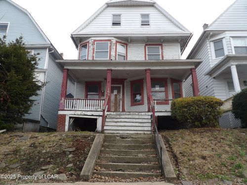 942 Monroe Ave, Scranton, PA, 18510-1102 | Card Image
