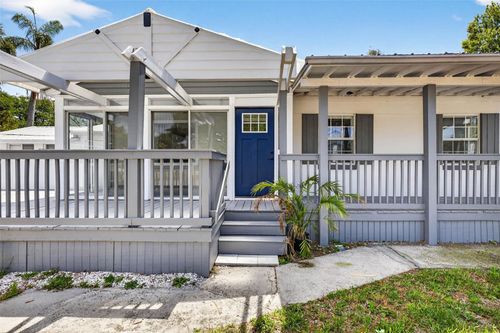 3620 E Tampa Cir, TAMPA, FL, 33629-8626 | Card Image