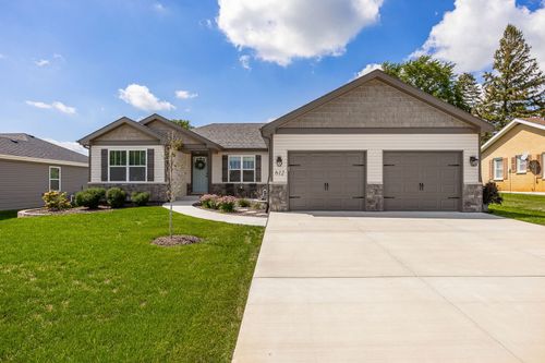 612 S Rathje Rd, Peotone, IL, 60468-9410 | Card Image